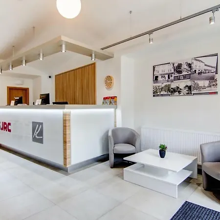 Koflík 4* Strakonice